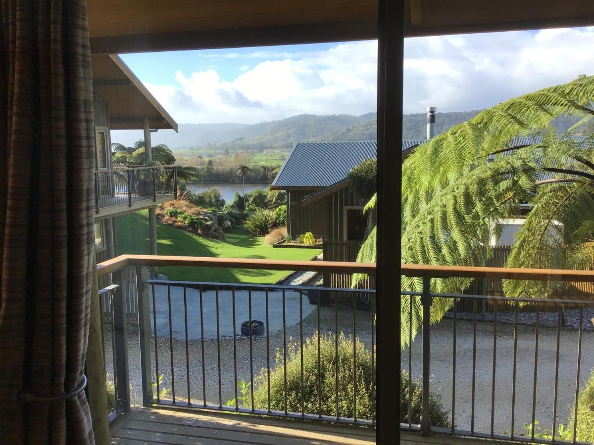 Riverstone Retreat Karamea Exterior foto